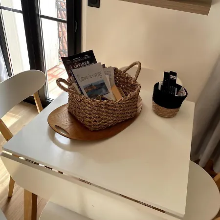 Marlene Vieil Antibes, Quartier Renove Et Dynamique, Clim, Balcon * Antibes